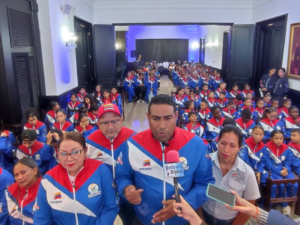 Gobernación Bolivariana abandera a 129 atletas que representarán a Yaracuy en los IV Juegos Nacionales Comunales